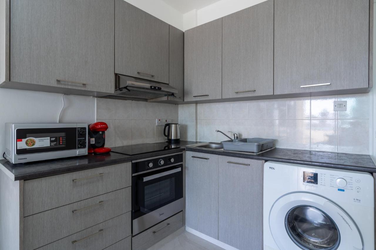 Andrea 3-Bedroom Apt In Mackenzie Larnaca Exteriér fotografie