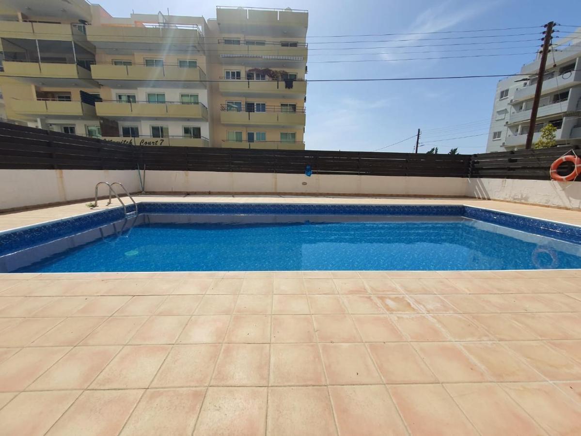 Andrea 3-Bedroom Apt In Mackenzie Larnaca Exteriér fotografie